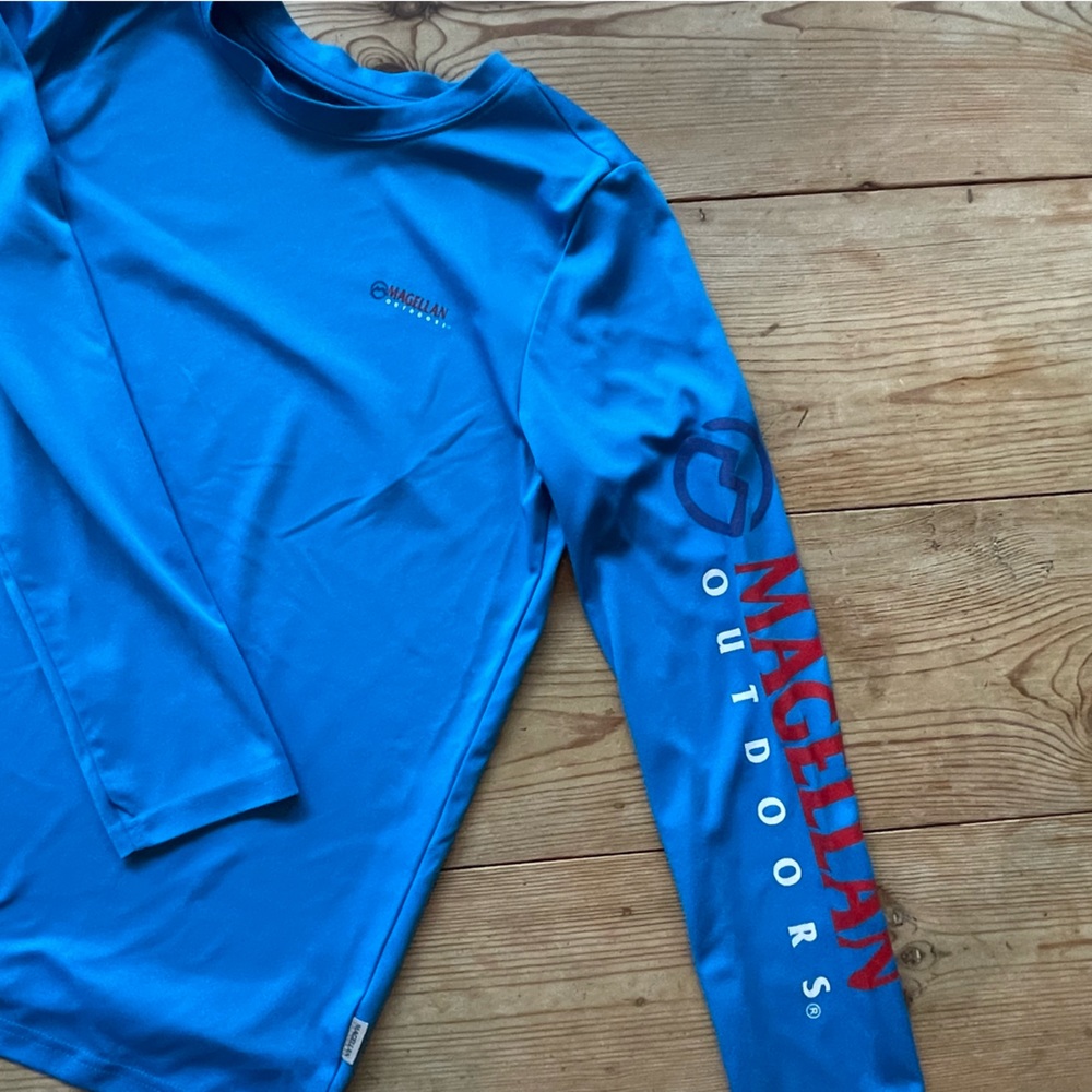 Magellan Dri-Fit Boys L (14-16) Blue with logos, EUC